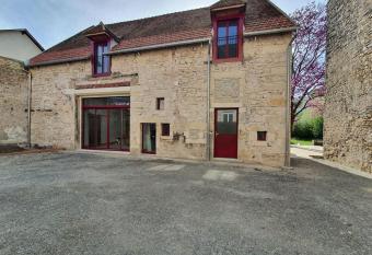 Gite de la grange 14 couchages has Balcony rooms