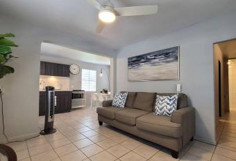 Naguabo Renovated Property - Cozy Apartment has Balcony rooms