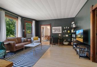 (null) allows 18 year olds to book a room