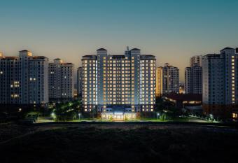 The Q Residence Vientiane has Balcony rooms