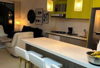 Apartamento Campestre La Tebaida has rooms with a private hot tub