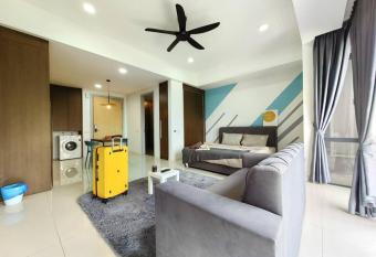 A2305 Grand Medini Studio 100mbps Netflix By STAY allows 18 year olds to book a room