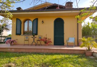 CASA ELGA has Balcony rooms