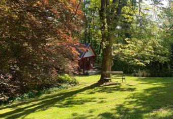 La Kabane des Hetres rouges has Balcony rooms