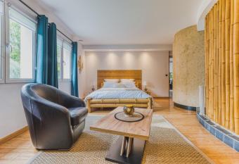 Les chantrines allows 18 year olds to book a room