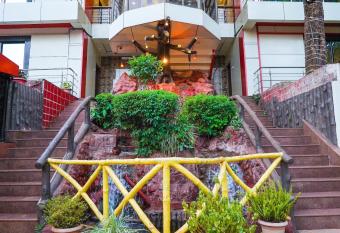 Hotel Kumar Plaza has Balcony rooms