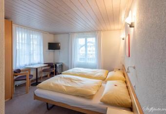 Hotel Krone Uetendorf allows 18 year olds to book a room