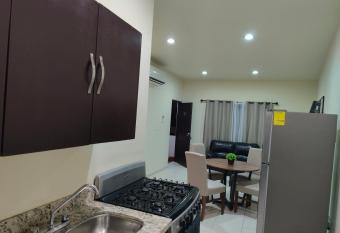 Departamento W allows 18 year olds to book a room