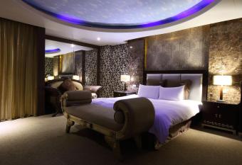 Crystal Business Motel allows 18 year olds to book a room