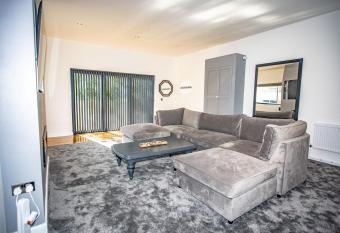 Libra House retreat, Caswell Bay has Balcony rooms