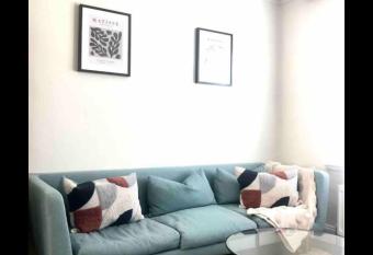 Spacious*close to city*Parking*Dogs allowed has Balcony rooms