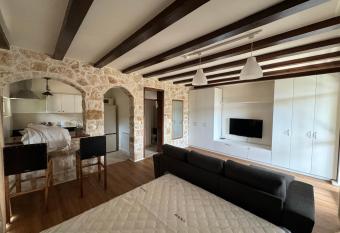 Casa Smarald Turda Nou   has Balcony rooms