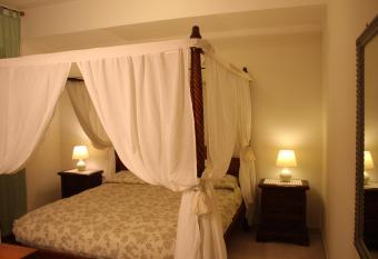 Simply Rome has Balcony rooms