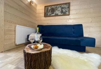 Izba na Witk  wce allows 18 year olds to book a room