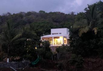 Ashine villa has Balcony rooms