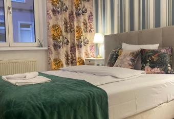 Tabago Studio 18 has Balcony rooms