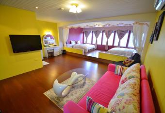 Pottery B&B has Balcony rooms