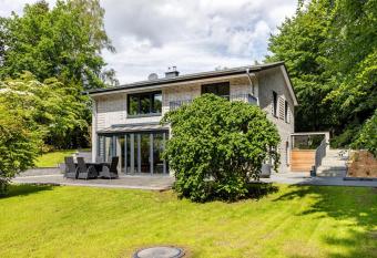 Studio mt nine has Balcony rooms