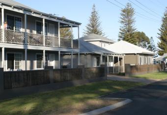 Clearwater Motel Apartments allows 18 year olds to book a room