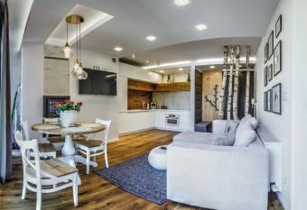 Zakopane   nie  na Prze    cz has rooms with a private hot tub