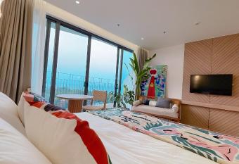 Reverie Sky Home An Bang Beach has Balcony rooms
