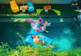 Bahana Guest House - Near Bali Airport has Balcony rooms