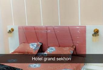 Hotel sekhon has Balcony rooms