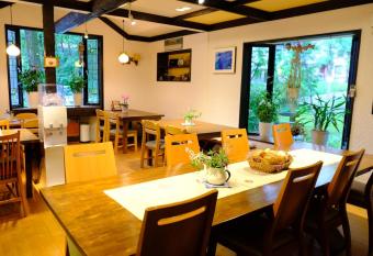 Pension Nugget Inn has Balcony rooms