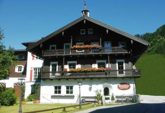 Apartments Blaickner has Balcony rooms