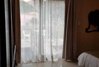 Casa Lunatta allows 18 year olds to book a room