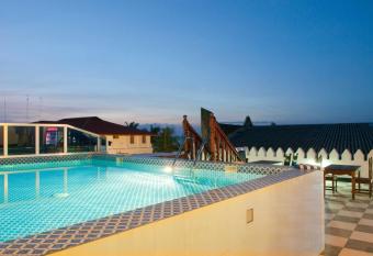 Forodhani Park Hotel has Balcony rooms