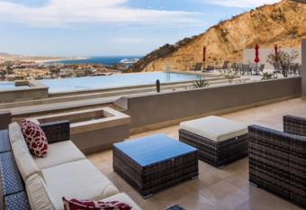 Ultra Modern Condo with Gorgeous Views allows 18 year olds to book a room