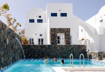 DELION SEA APARTMENTS has Balcony rooms