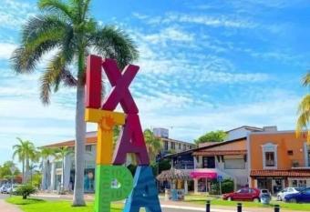 Casa Titos has Balcony rooms