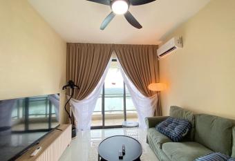 Cozy 2B1R apartment near tuas & duty free shop has Balcony rooms