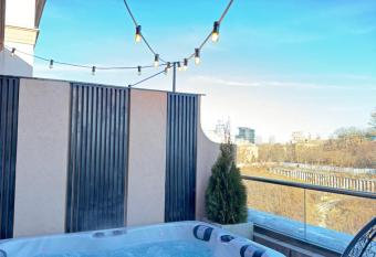 SkySpa Apartments -                                                                                                has rooms with a private hot tub