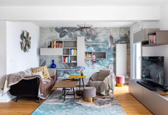 GuestReady - Chic cocoon with a balcony has Balcony rooms