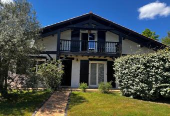 Grande Maison Landaise has Balcony rooms