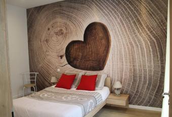 Escapade S  lest  has Balcony rooms