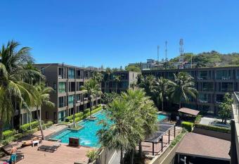 The Pixel Cape Panwa Beach Condo has Balcony rooms