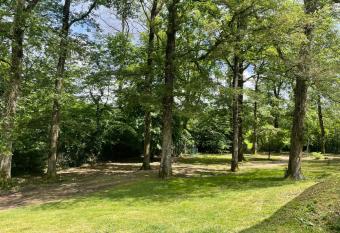 Au c  ur des Bois has Balcony rooms