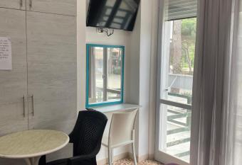 MDP Hotel allows 18 year olds to book a room