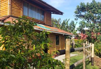Caba  a sol de oriente has Balcony rooms