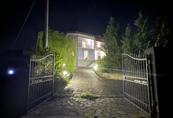 Villa Lilla 1 has Balcony rooms