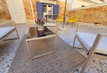 Azzurra Home has Balcony rooms