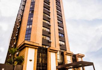 Hampton Park S  o Paulo Jardins allows 18 year olds to book a room