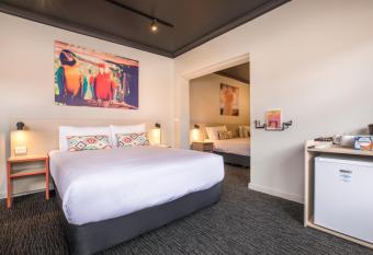 Nightcap at Chester Hill Hotel has Balcony rooms