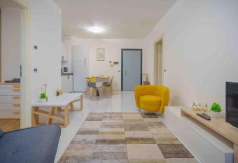 Casa Daniel has Balcony rooms