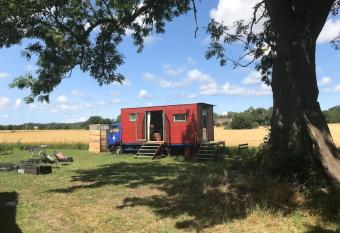 Tiny House Bornholm has Balcony rooms