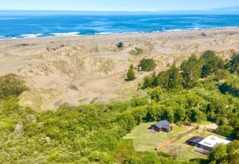 Pacific Sands @ The Nook has Balcony rooms